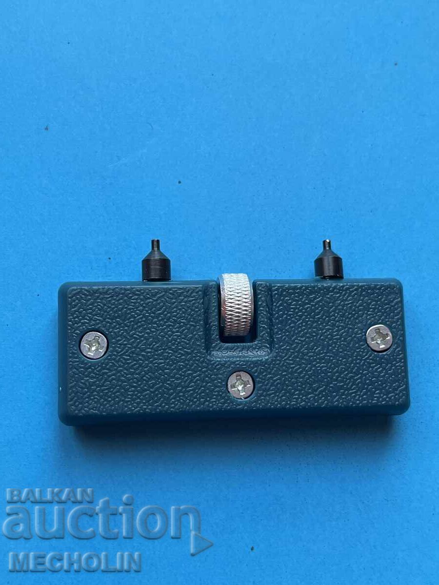 INSTRUMENT PENTRU DESCHIS CARCASE DE CEAS