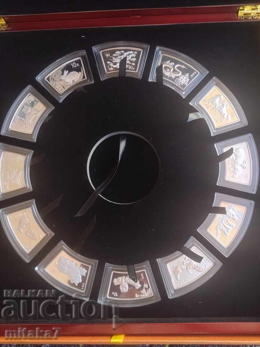 Set de monede lunare de argint 2000-2011, 1oz, China cu preț € 1799.00 | 3518.54 BGN