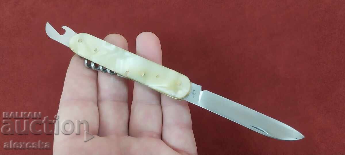 Cuțit de buzunar - Seceră și ciocan cu preț € 15.34 | 30.00 BGN Cuțit de buzunar - Seceră și ciocan cu preț € 15.34 | 30.00 BGN