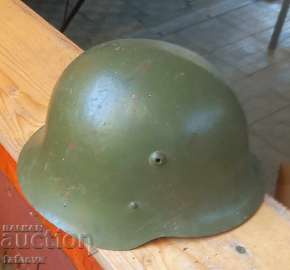 Δημοπρασία Παλιό στρατιωτικό κράνος, γερμανικού τύπου