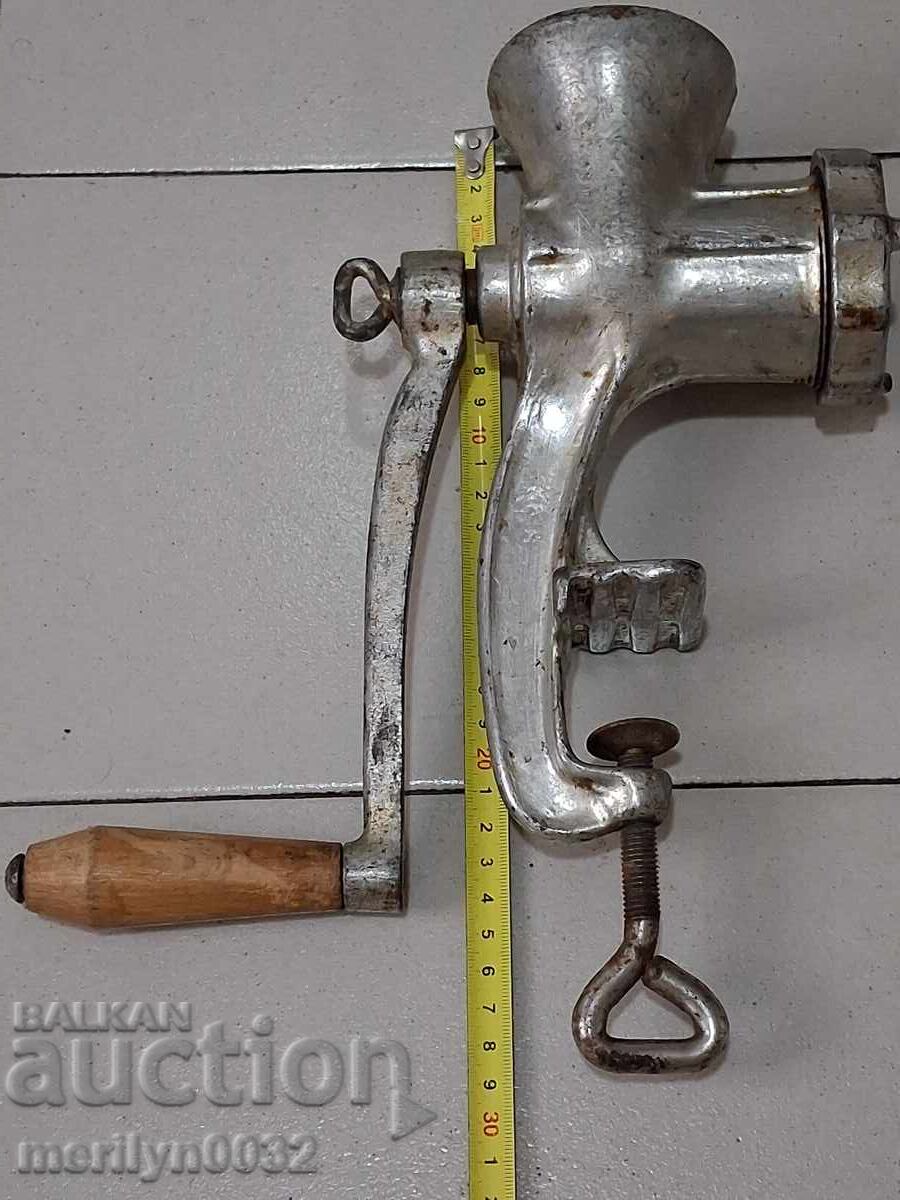 Mașină de tocat carne veche, mașină de tocat cu preț € 25.05 | 48.99 BGN Mașină de tocat carne veche, mașină de tocat cu preț € 25.05 | 48.99 BGN