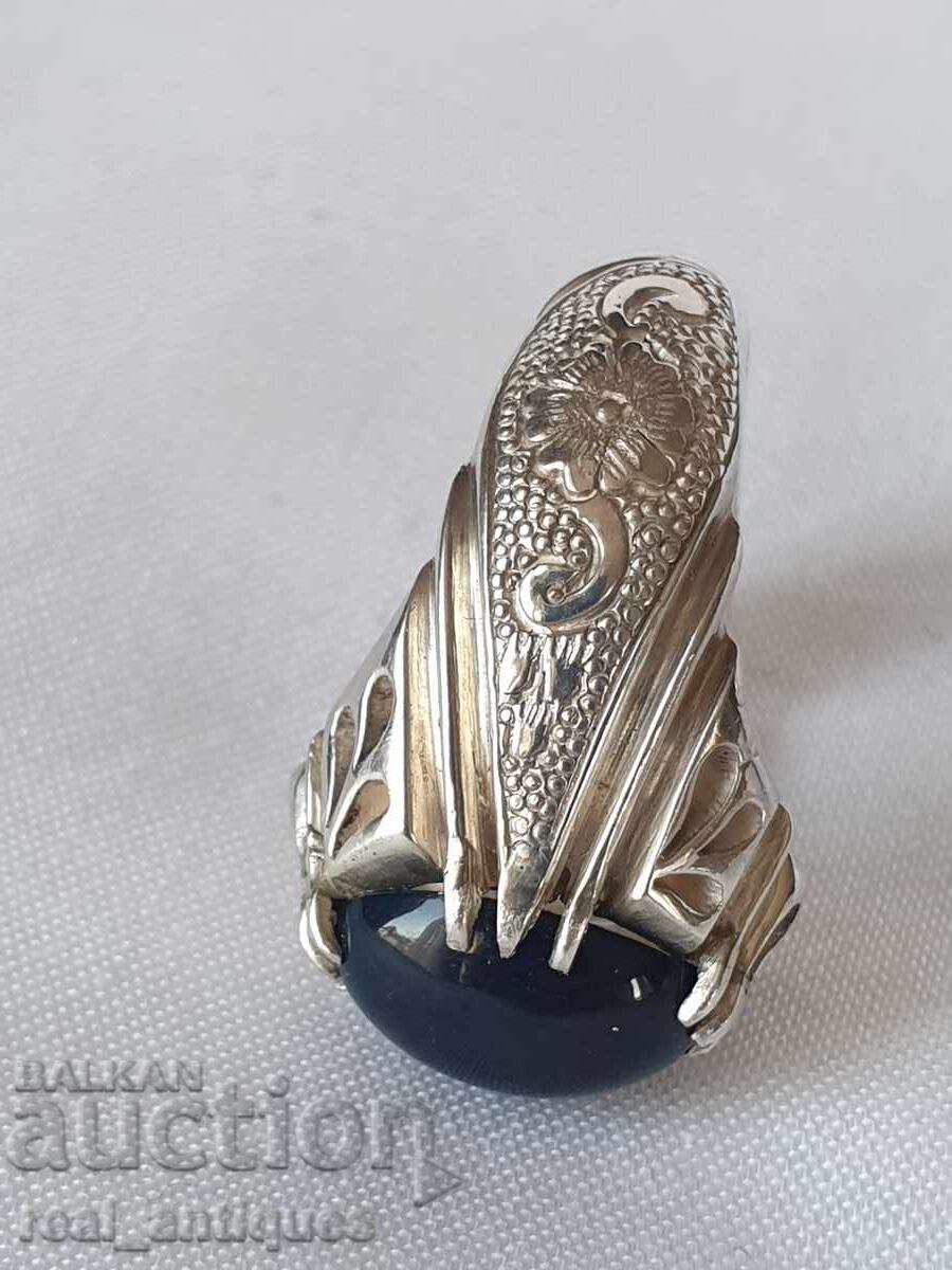 Inel de argint cu opal negru cu preț € 92.03 | 180.00 BGN