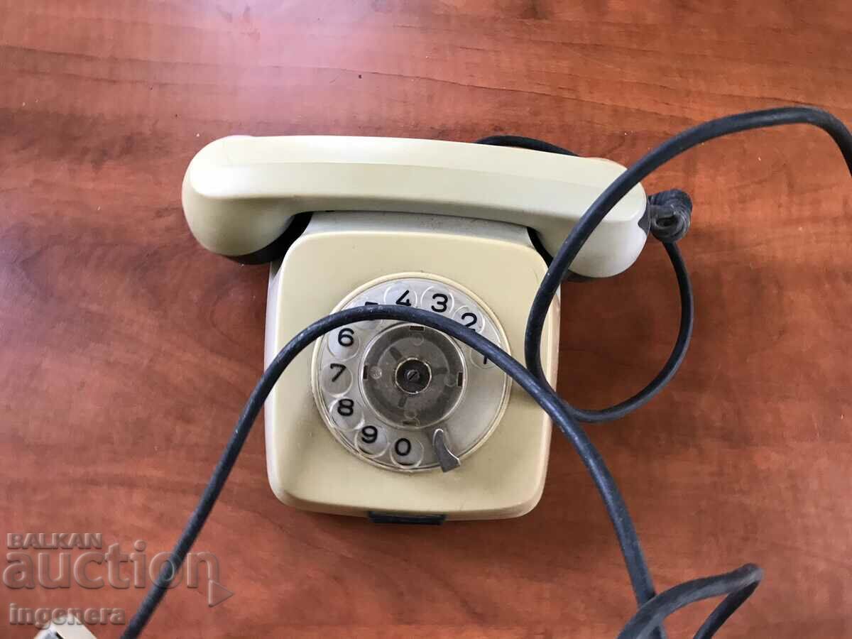 TELEFON TELEFON MACHINE-TA 600-RETRO CU PRISA cu preț € 5.06 | 9.90 BGN TELEFON TELEFON MACHINE-TA 600-RETRO CU PRISA cu preț € 5.06 | 9.90 BGN