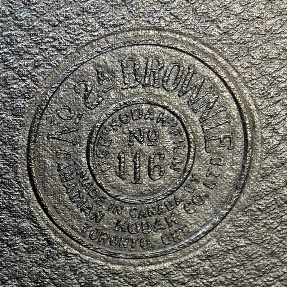 Kodak Brownie No.2A. Pat. 1916 cu preț € 25.00 | 48.90 BGN Kodak Brownie No.2A. Pat. 1916 cu preț € 25.00 | 48.90 BGN