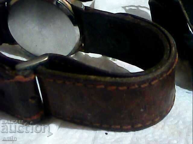 красиви 4асовници работете либсва батри - 7