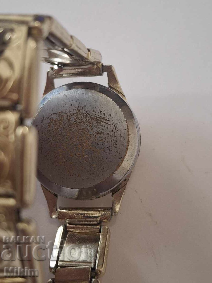 Ceas de damă Dator placat cu aur cu preț € 1.78 | 3.48 BGN Ceas de damă Dator placat cu aur cu preț € 1.78 | 3.48 BGN