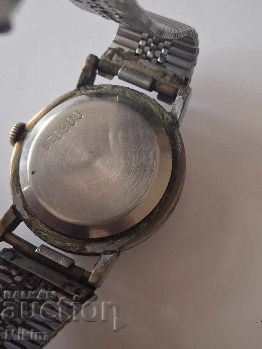 Ανδρικό ρολόι Pobeda με τιμή € 7.15 | 13.98 BGN Ανδρικό ρολόι Pobeda με τιμή € 7.15 | 13.98 BGN