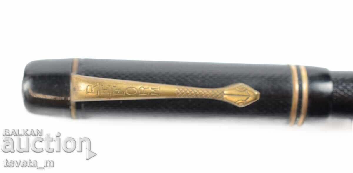 Livrarea Stilou REFORM cu peniță de aur Livrarea Stilou REFORM cu peniță de aur