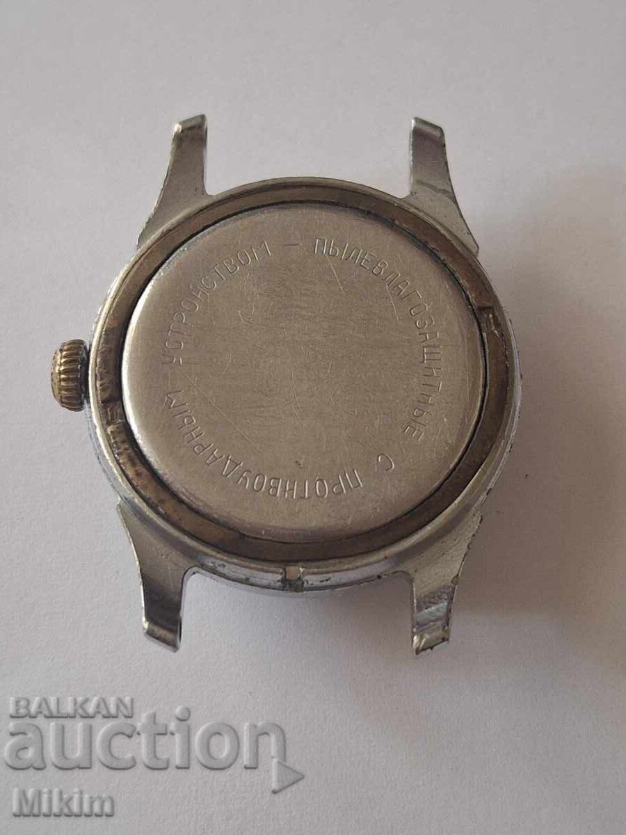 Ρωσικό ρολόι με τιμή € 2.81 | 5.50 BGN Ρωσικό ρολόι με τιμή € 2.81 | 5.50 BGN