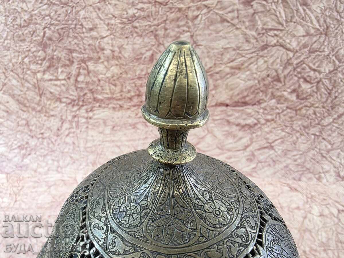 Delivery of Kajar bronze vessel for fragrant resins