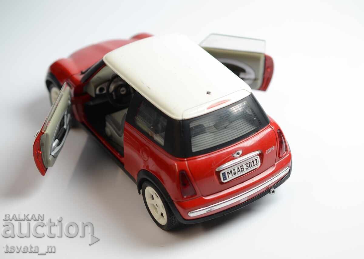 Auction  Mini Cooper Metal Car 1:18