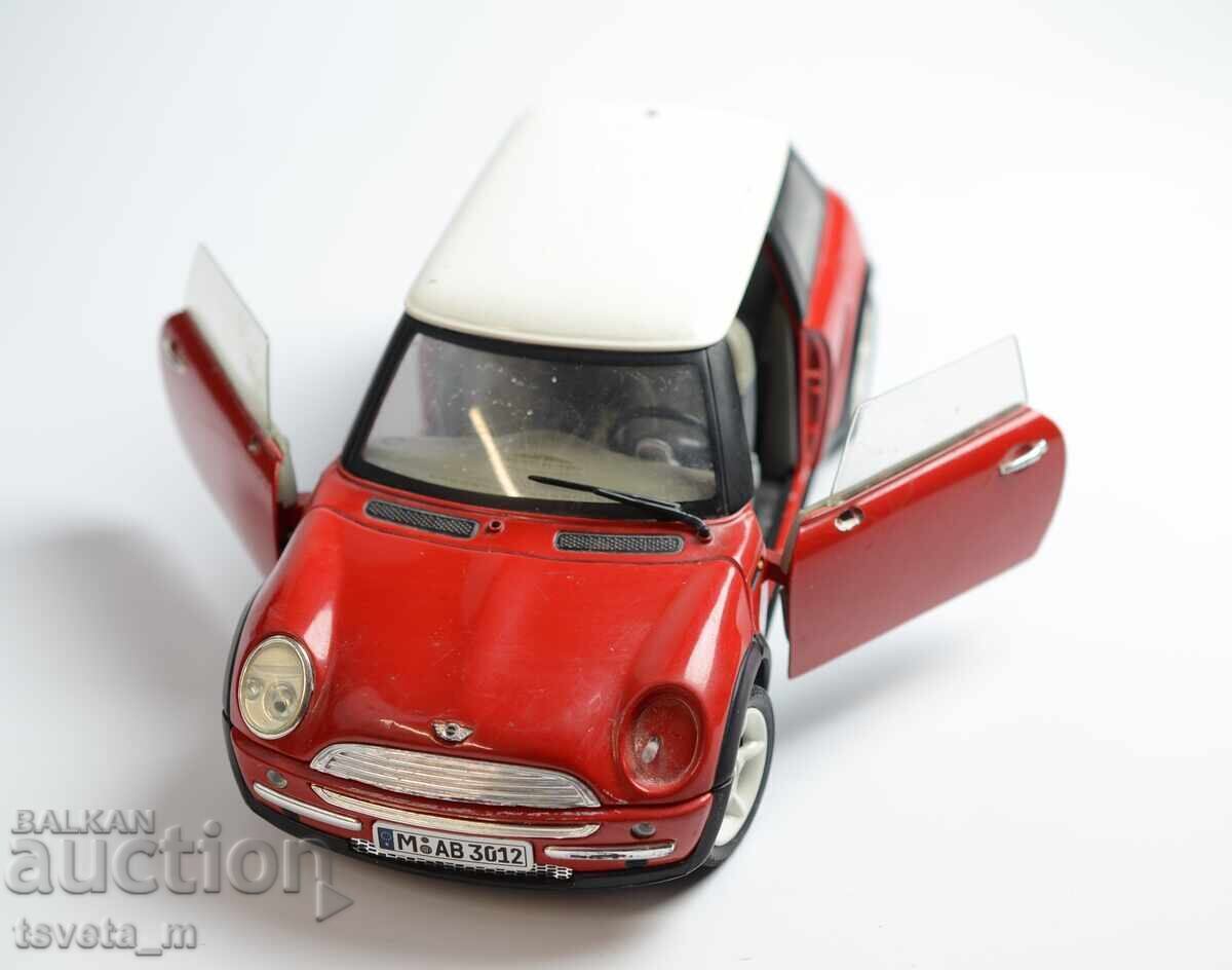 Delivery of Mini Cooper Metal Car 1:18
