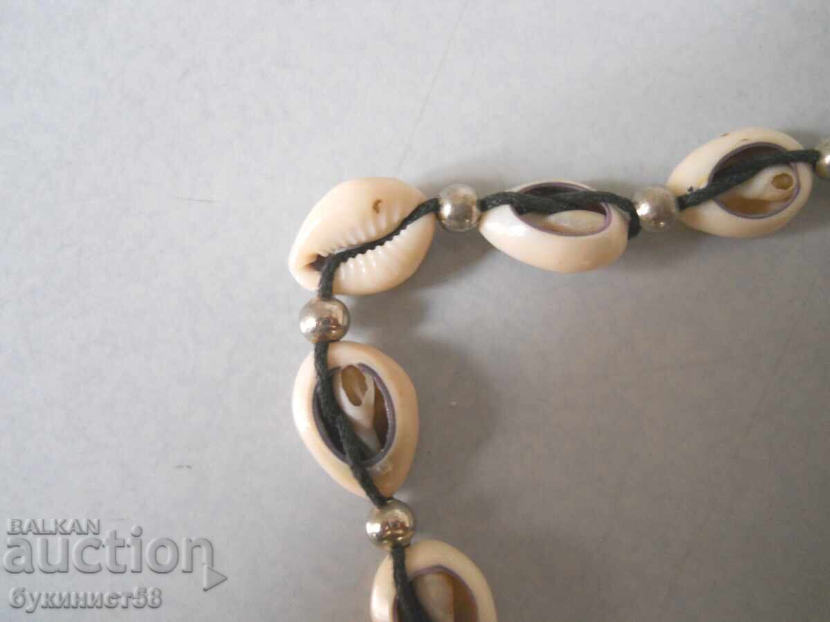 Colier din scoici cu preț € 1.53 | 2.99 BGN