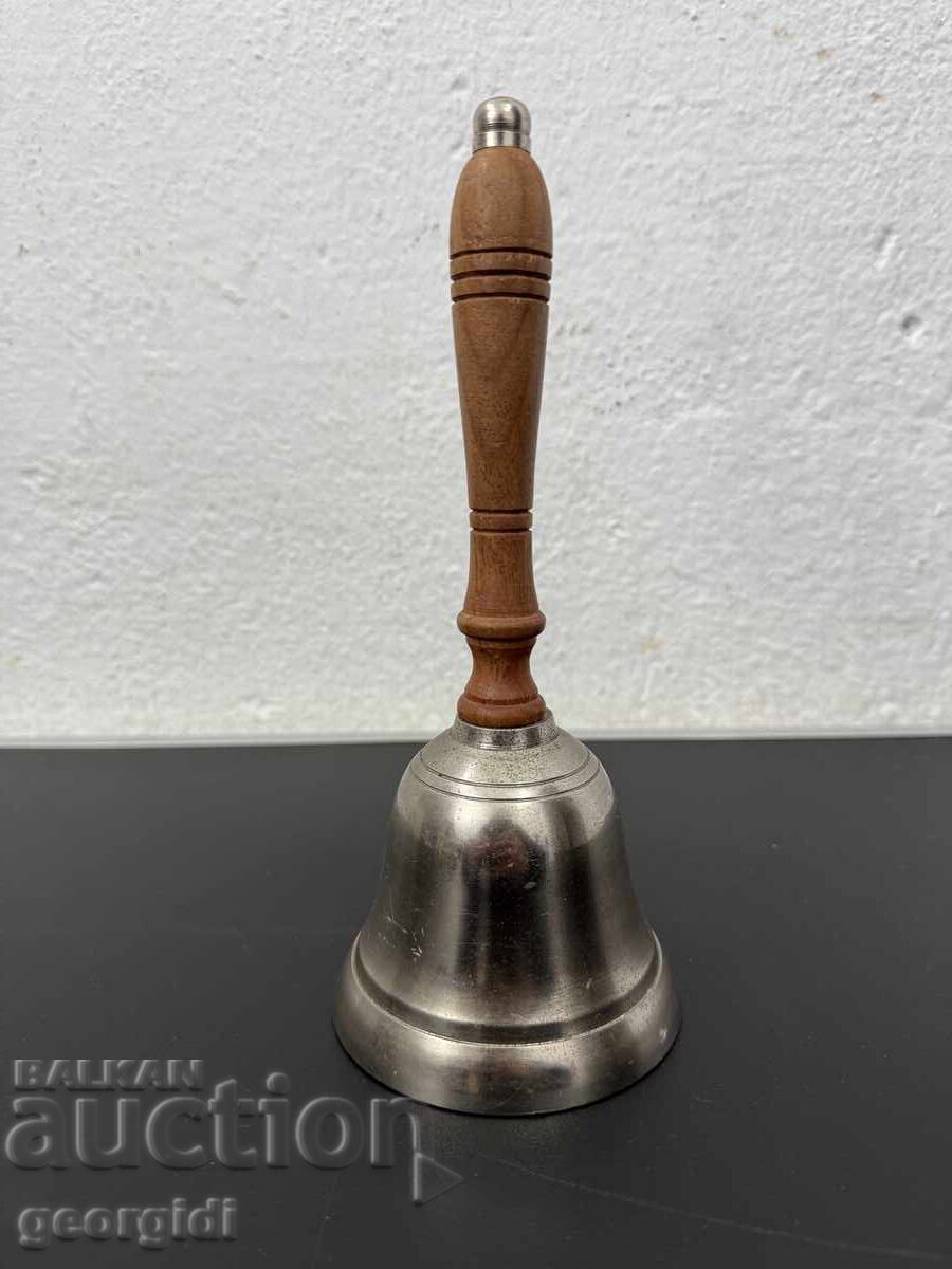 Аукцион Ръчен звънец / училищен / камбана. №7760 Аукцион Ръчен звънец / училищен / камбана. №7760