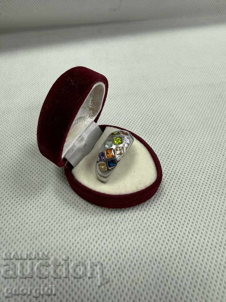 Сребърен пръстен с полускъпоценни камъни. №7765