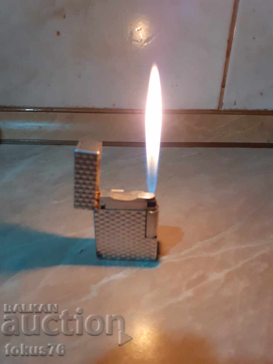 Brichetă de colecție din argint veche Dupont - funcționează - 5 Brichetă de colecție din argint veche Dupont - funcționează - 5