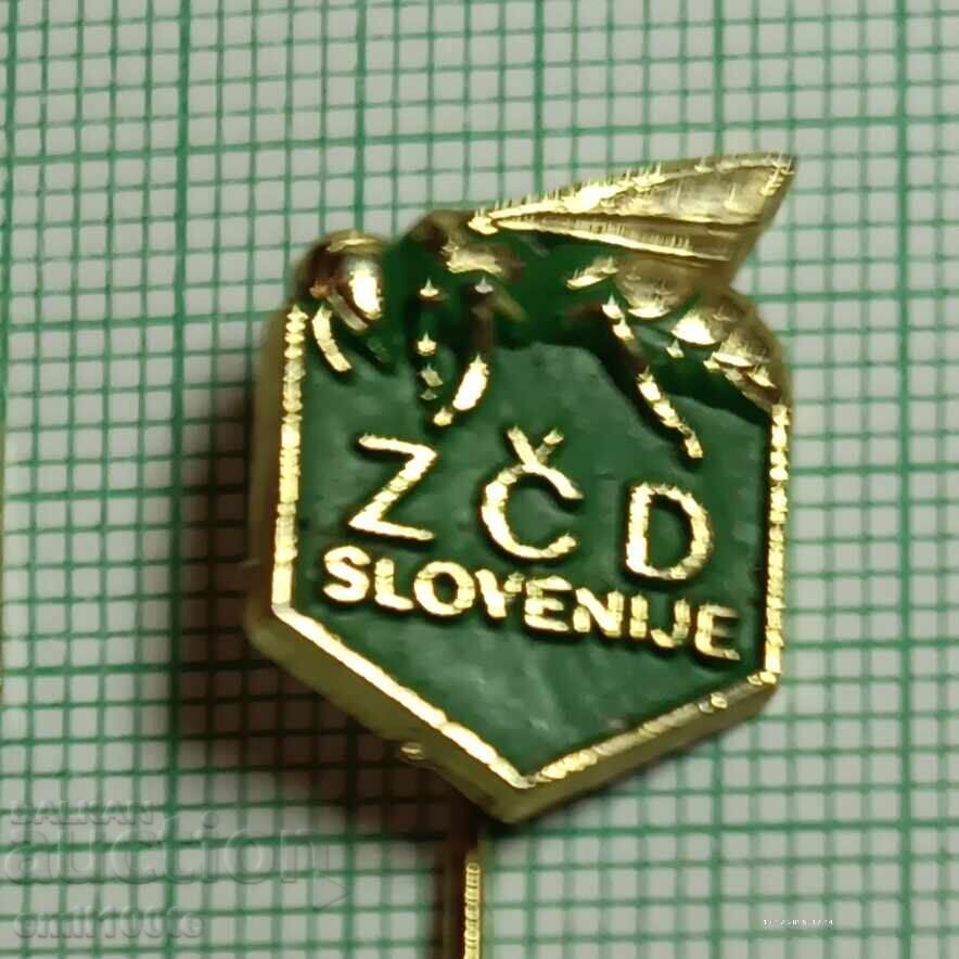 2 buc. insignii cu Albina Uniunea Apicultorilor din Slovenia cu preț € 6.14 | 12.01 BGN