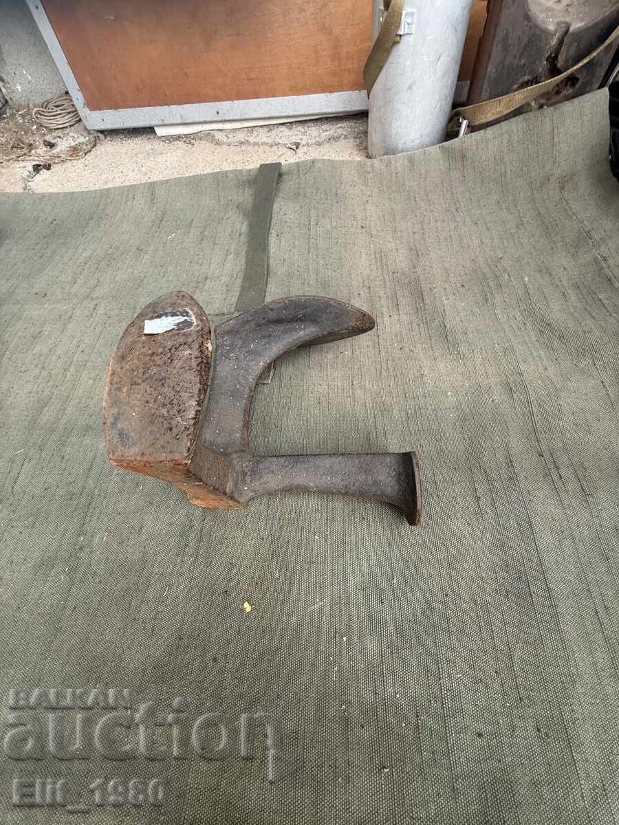 Licitație Nicovală de cizmar