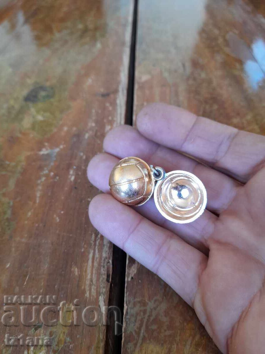 Livrarea Minge veche pentru chei