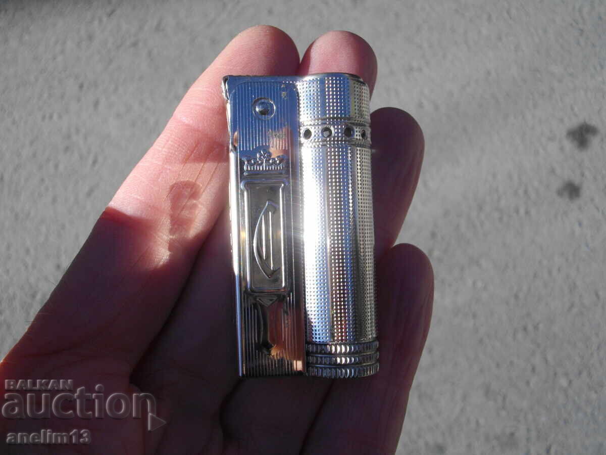 Licitație VECHE Brichetă de colecție pe benzină IMCO CHESTERFIELD 2 Licitație VECHE Brichetă de colecție pe benzină IMCO CHESTERFIELD 2