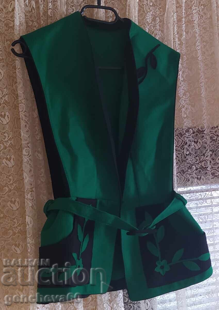 Етно елече с колан с цена € 10.00 | 19.56 лв.