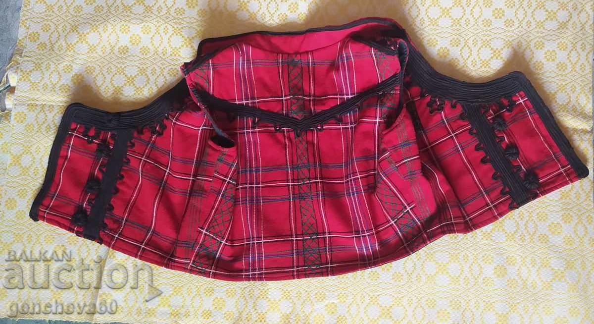 Фолклорен Мъжки елек с гайтани с цена € 35.79 | 70.00 лв.