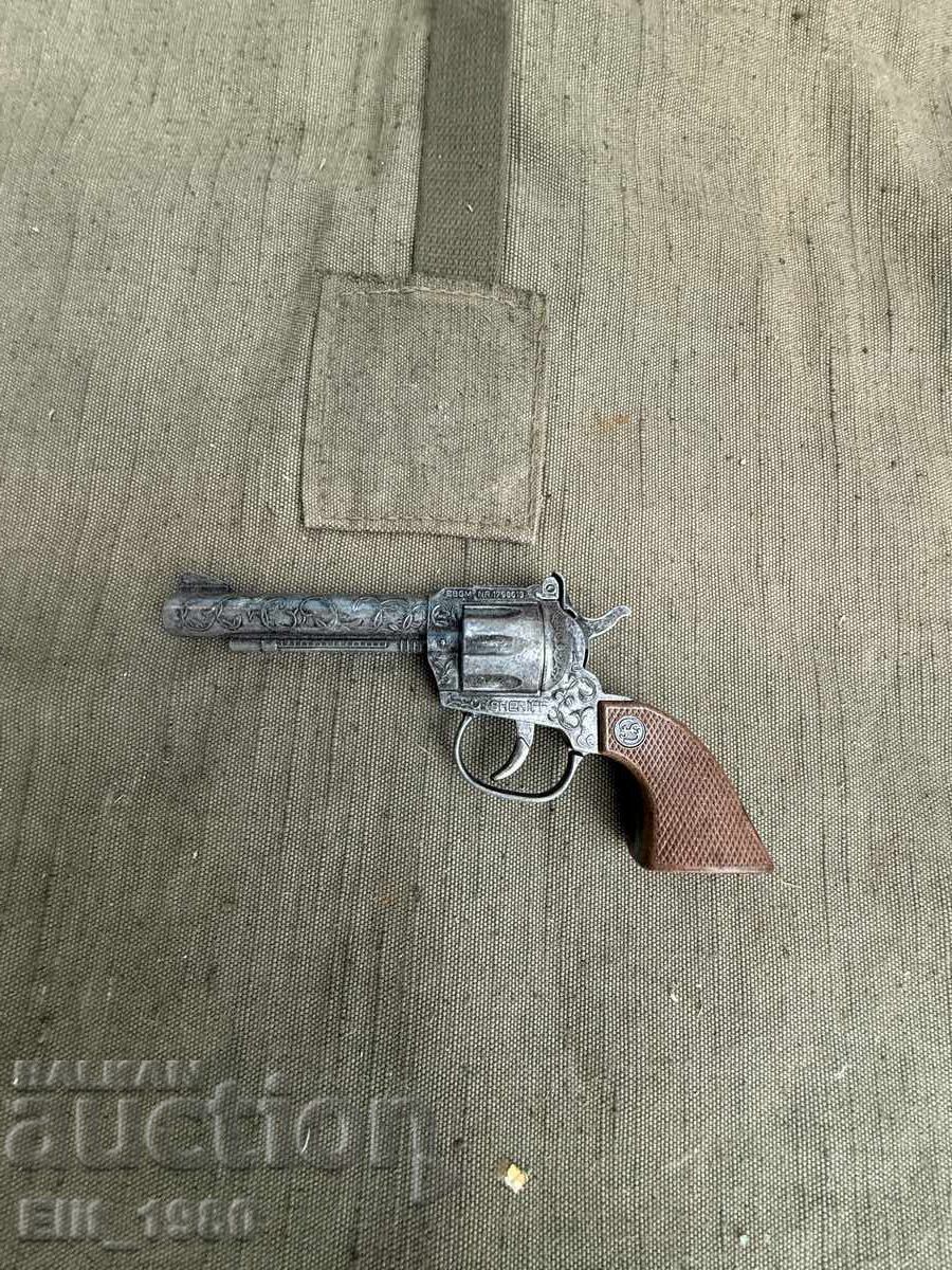 Pistol cu capse german