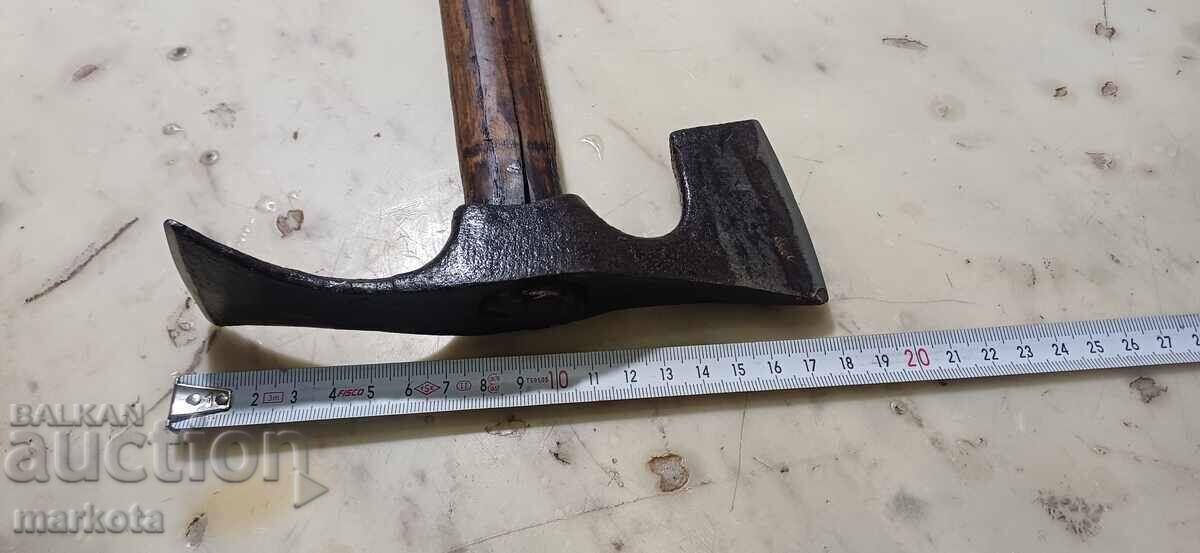 Licitație Toporișcă turistică veche tip edelweiss