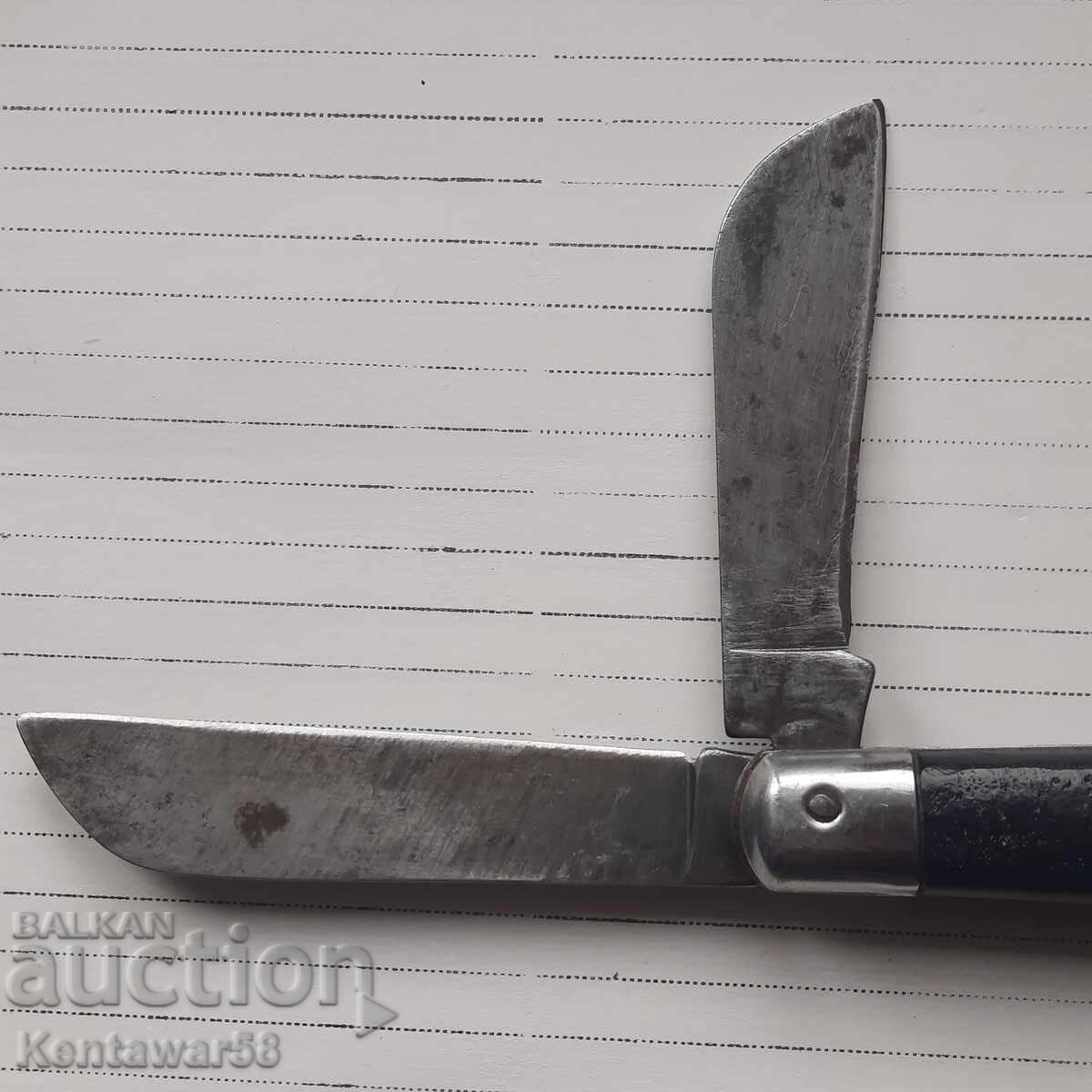 Доставка на Рядък сгъваем нож с две остриета. Доставка на Рядък сгъваем нож с две остриета.