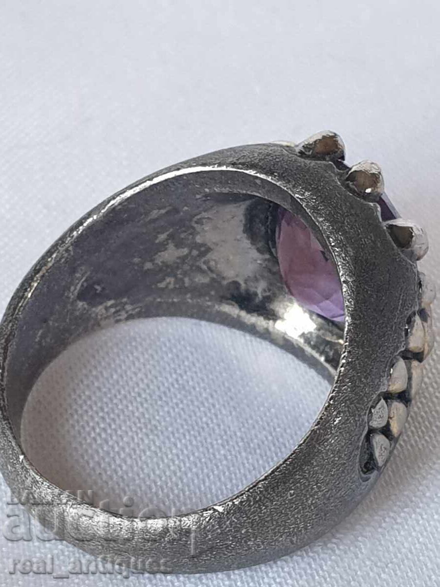 Доставка на Сребърен пръстен с аметист