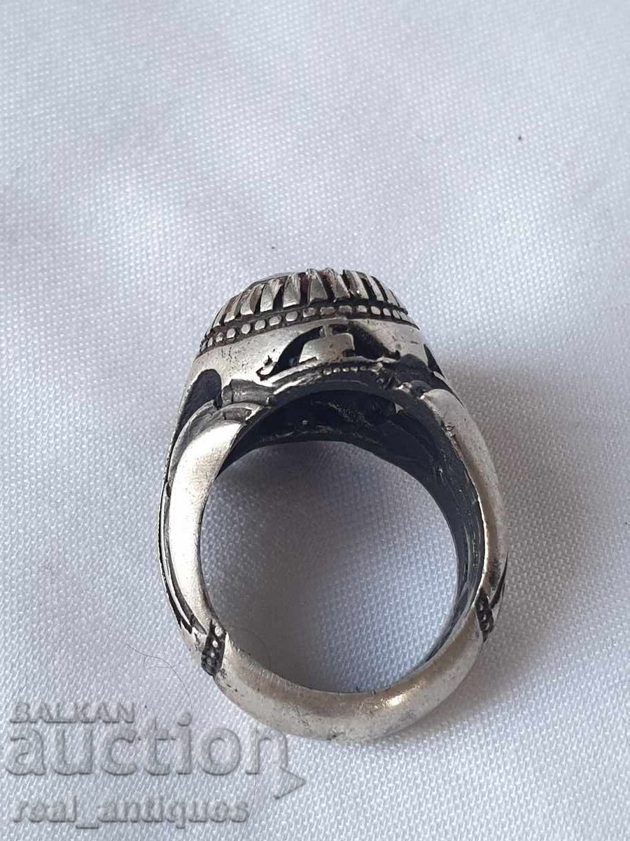 Auction  Silver ring with a ruby