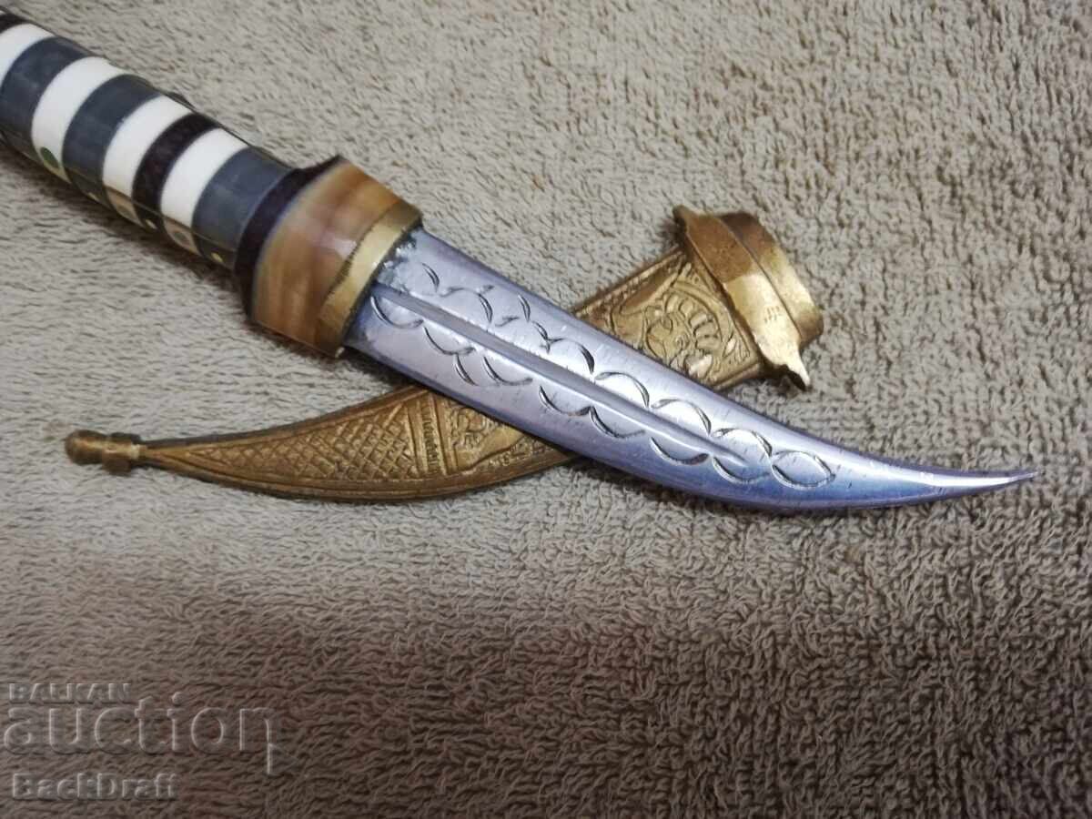Livrarea Pumnal arab, camă, cuțit, kumaya, jambiya, hanjar, lamă, teacă Livrarea Pumnal arab, camă, cuțit, kumaya, jambiya, hanjar, lamă, teacă