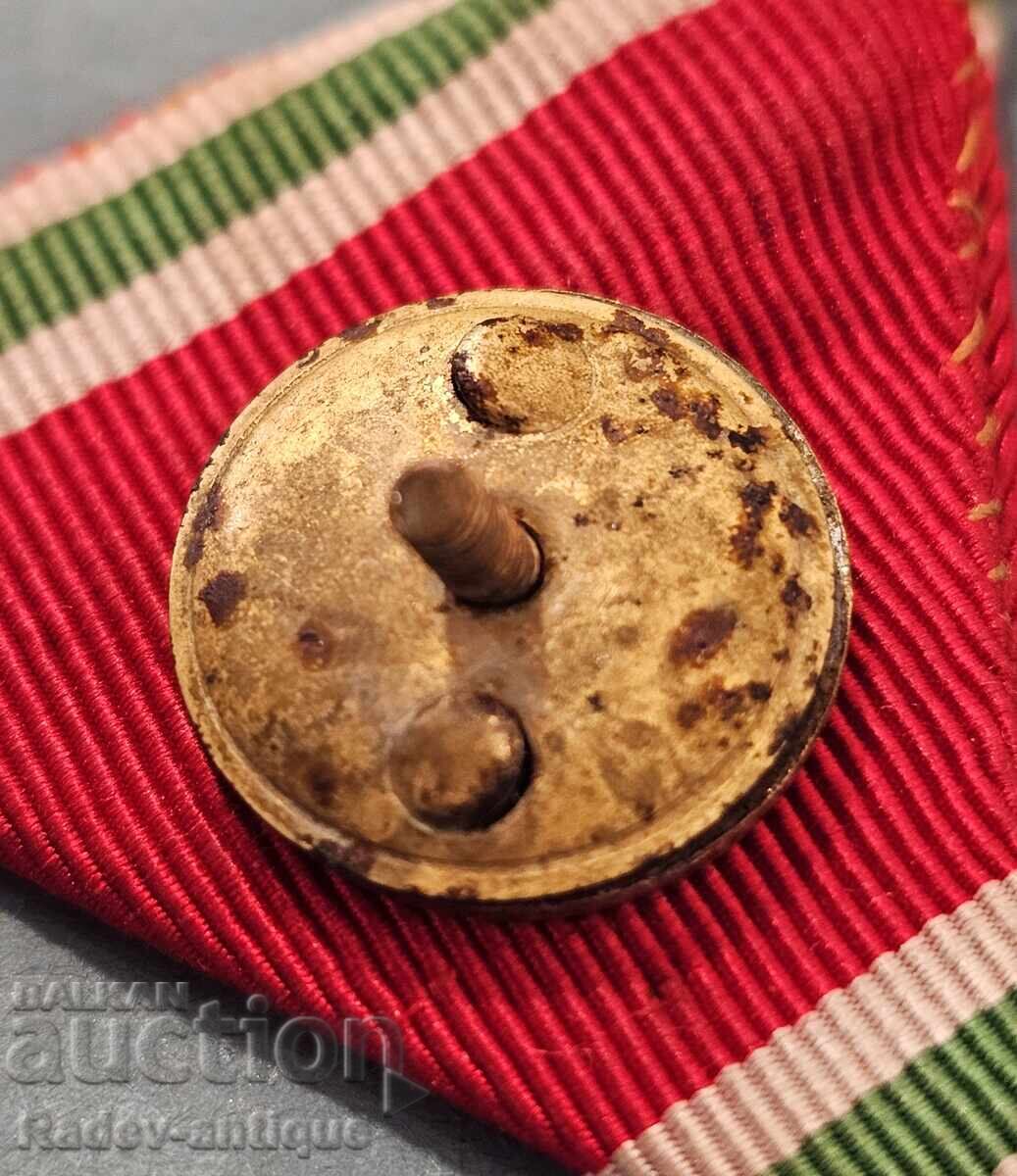 Царска значка 1924г Съюз на Българските Съдии Законъ Винт с цена € 24.54 | 48.00 лв. Царска значка 1924г Съюз на Българските Съдии Законъ Винт с цена € 24.54 | 48.00 лв.