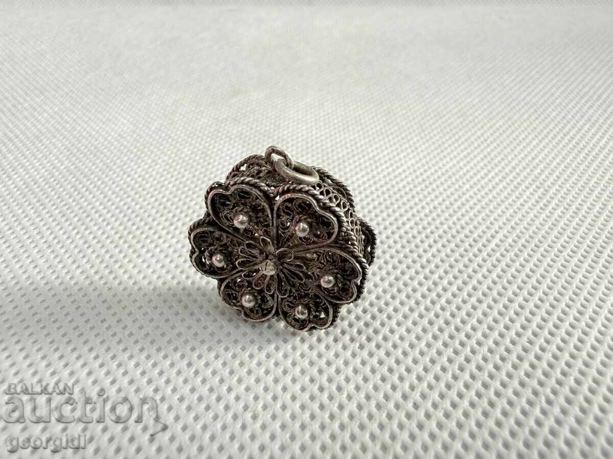 Livrarea Medalion / pandantiv din argint filigran. Nr. 7777