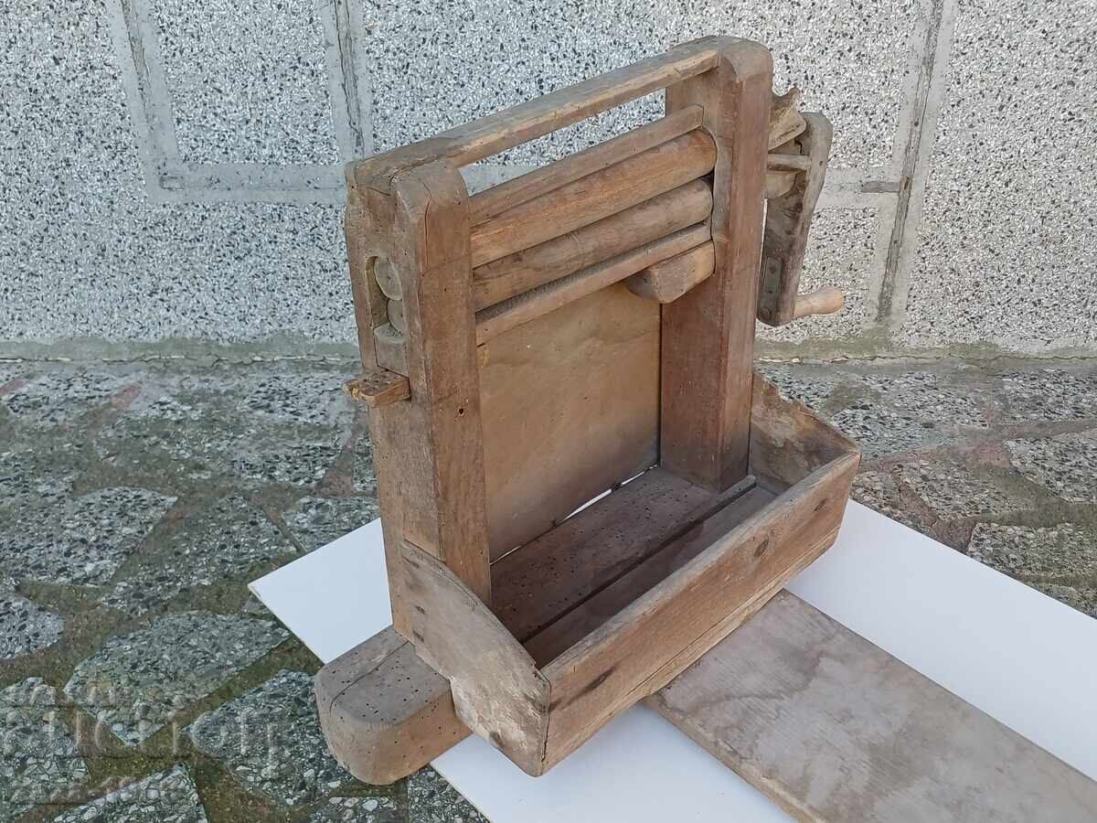 Аукцион Стара валова преса за текстил, прежда