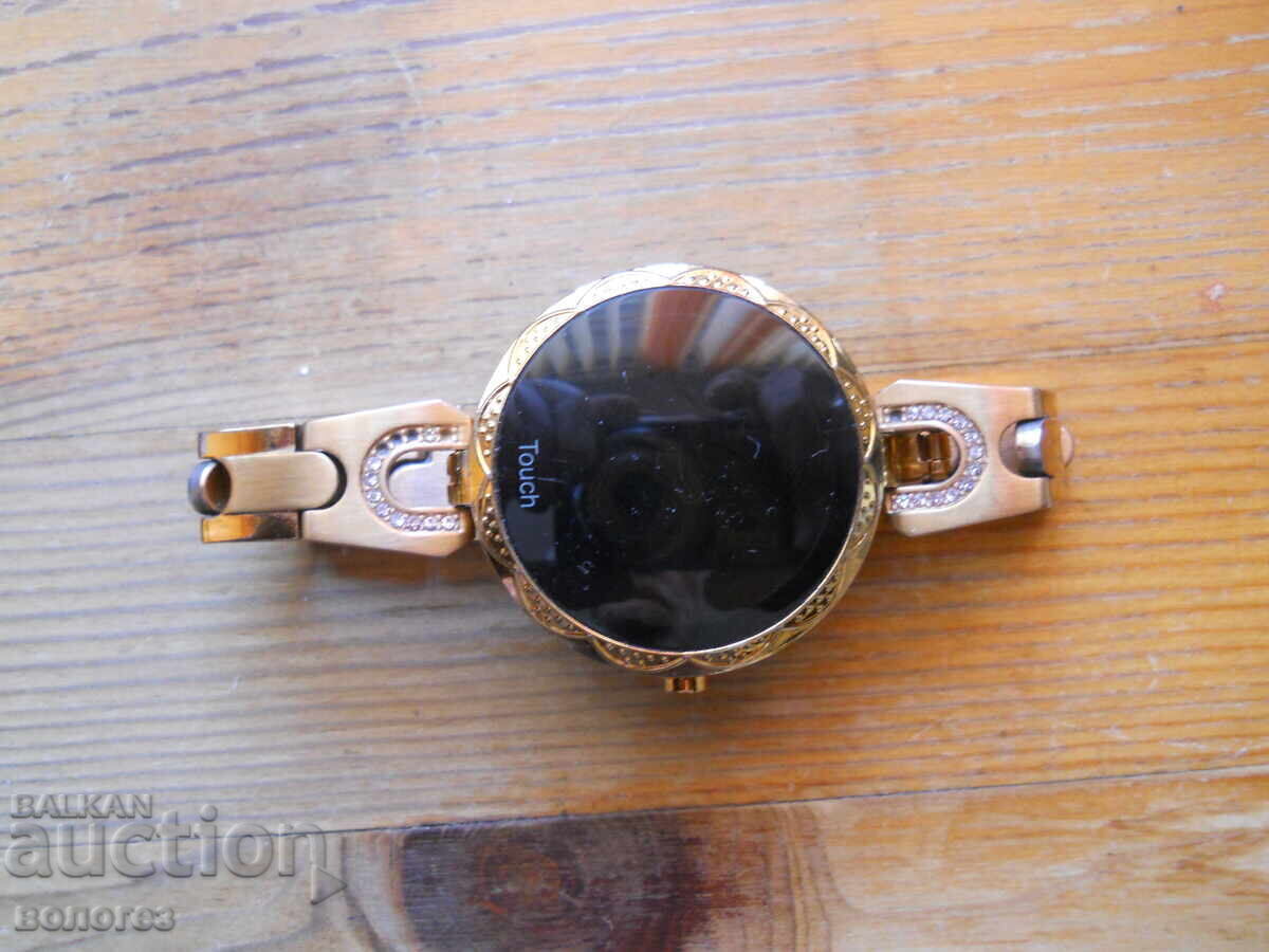 Women's Smartwatch AK15 with price € 23.01 | 45.00 BGN