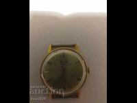 Позлатен часовник