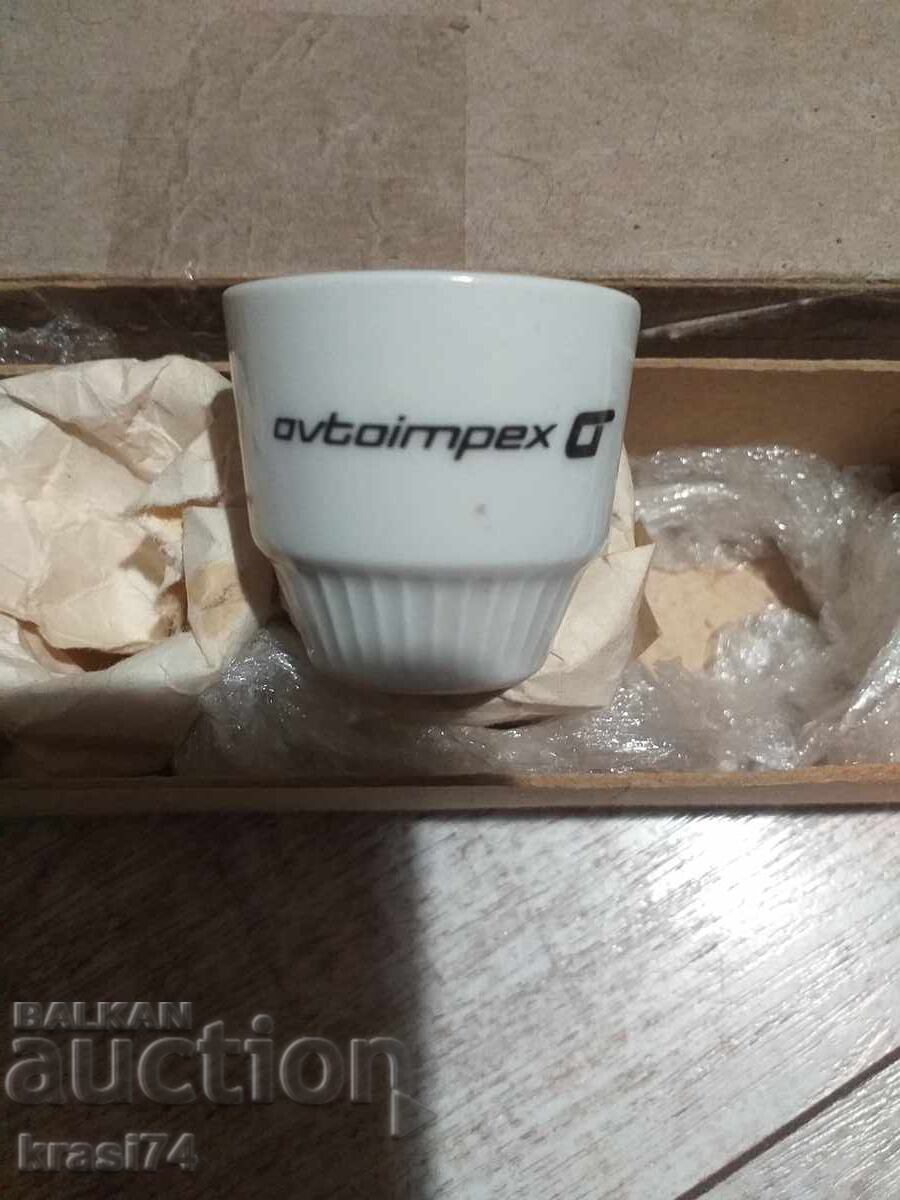 Μικρά επιχρυσωμένα φλιτζάνια με τιμή € 35.79 | 70.00 BGN