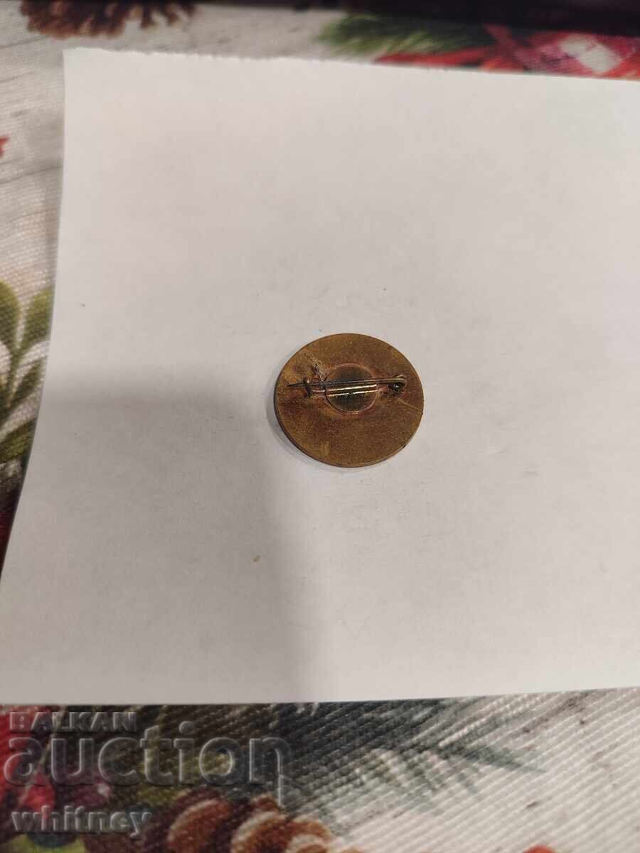 Аукцион Значка СССР срещу НАТО