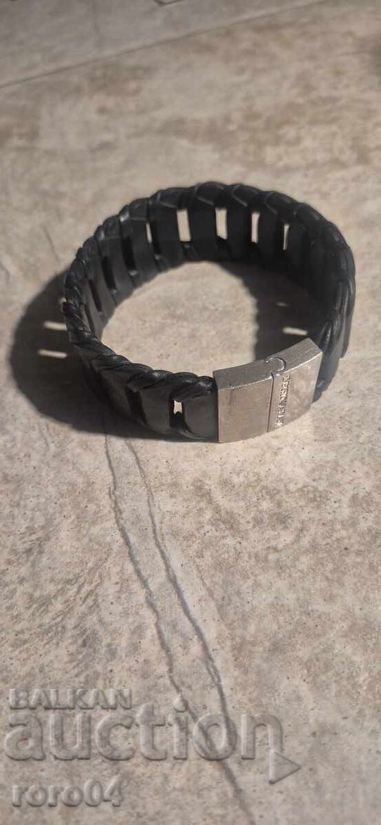 EMPORIO ARMANI - BRĂȚARĂ ARGINTIE - PIELE cu preț € 129.99 | 254.24 BGN