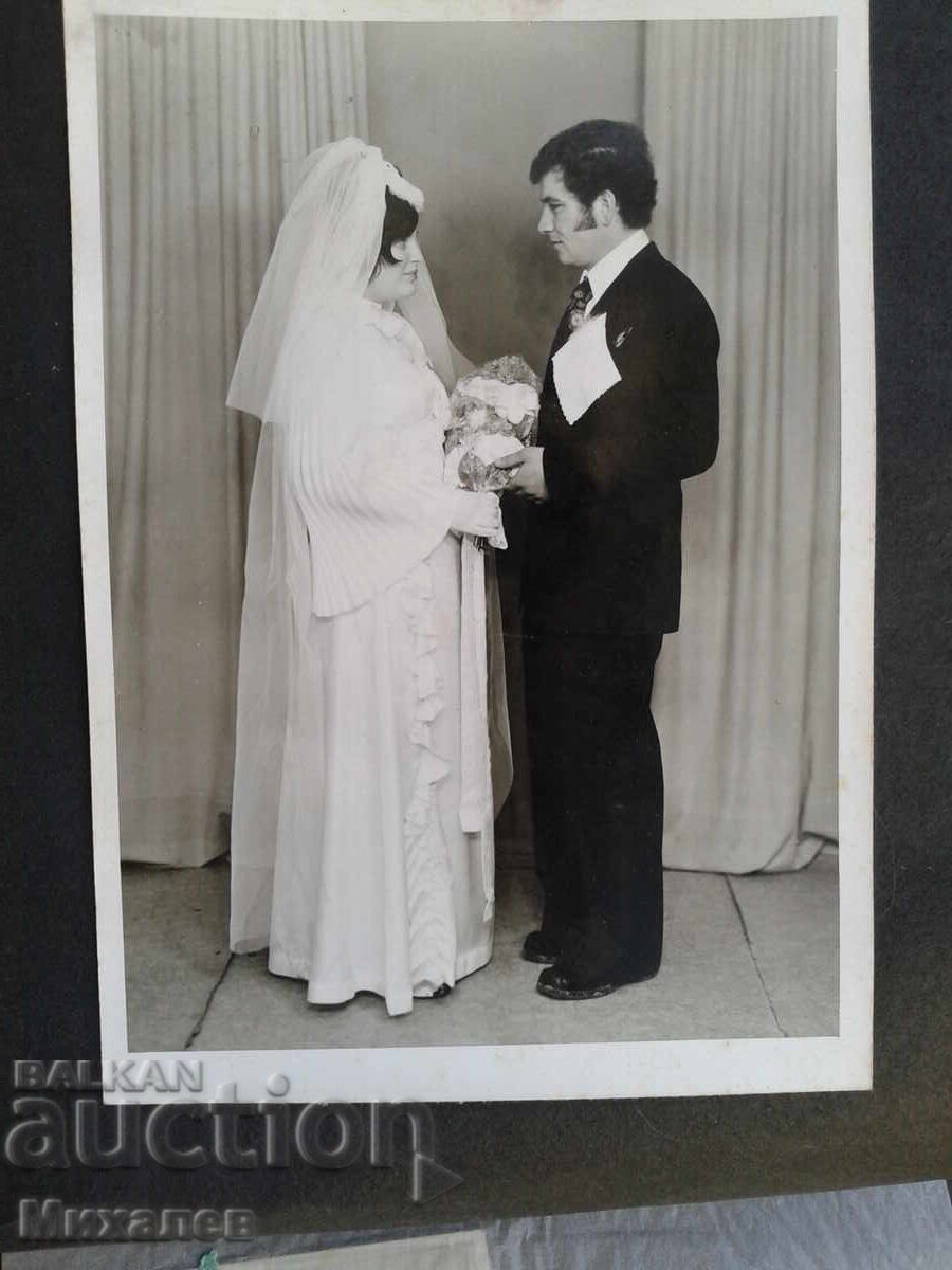 Livrarea Album de nuntă cu fotografii Livrarea Album de nuntă cu fotografii