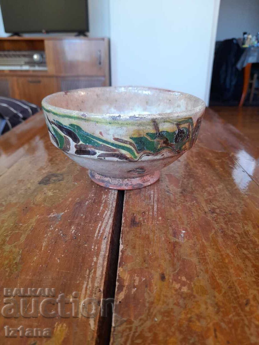 Oală veche din ceramică Oală veche din ceramică