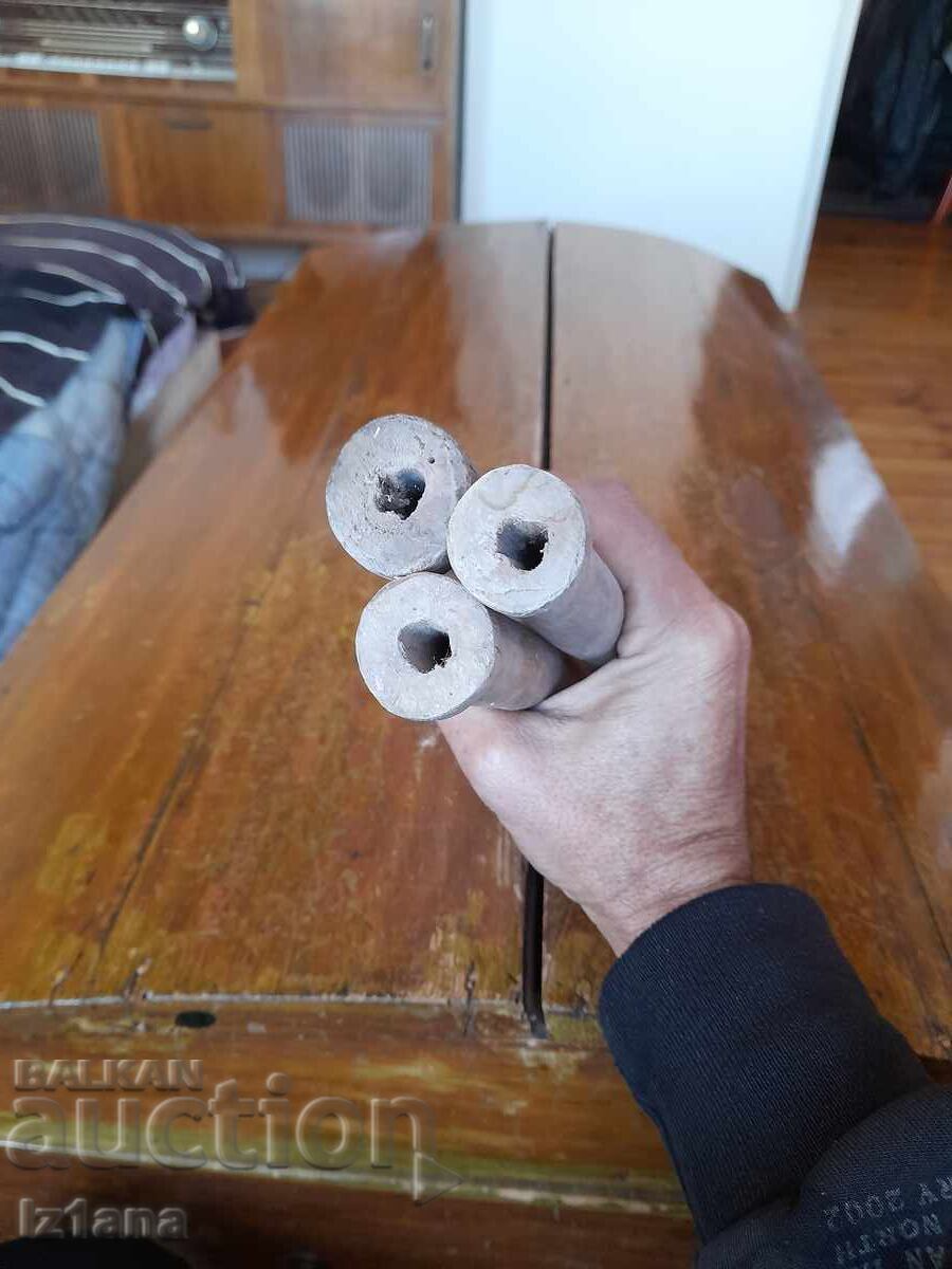 Auction  Old wooden spools