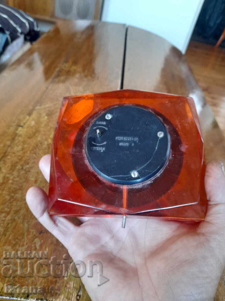 Delivery of Vintage Table Clock, Alarm Clock Molnija Delivery of Vintage Table Clock, Alarm Clock Molnija