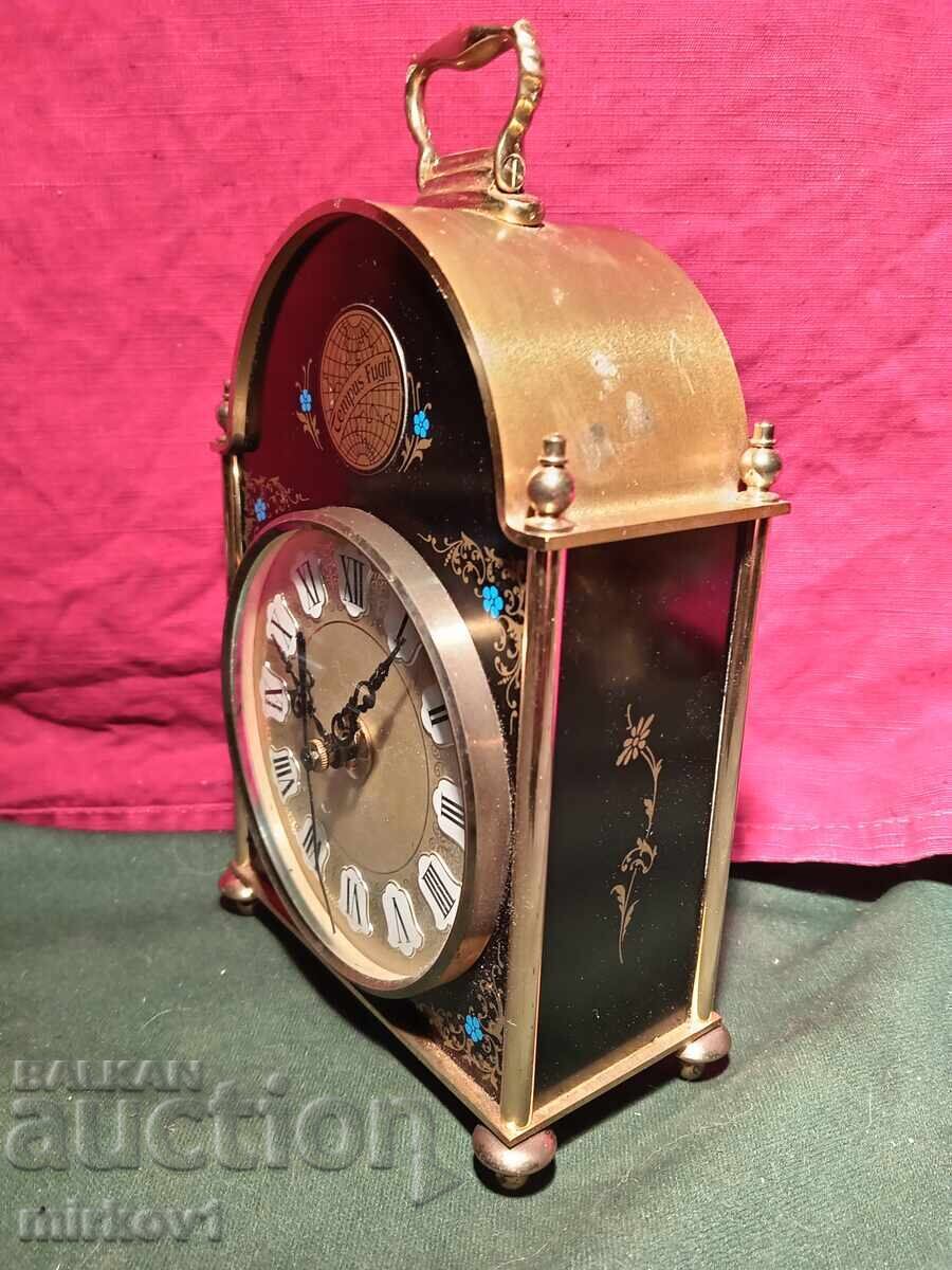 Доставка на Германски настолен часовник