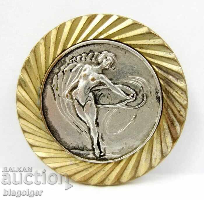 Asociația Cehă de Gimnastică Ritmică - Insignă Veche cu preț € 5.62 | 10.99 BGN