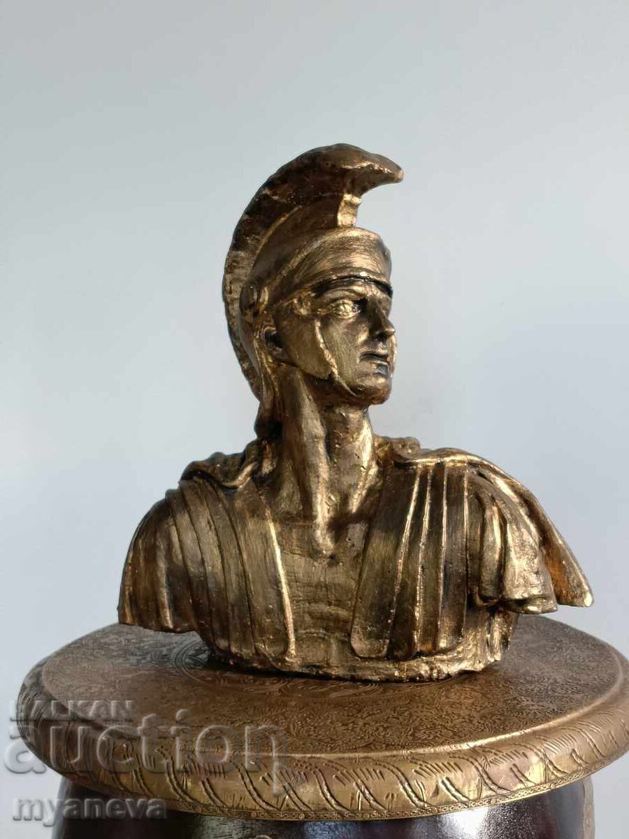 Centurion, sculptură originală, bust de luptător Rila cu preț € 76.69 | 149.99 BGN