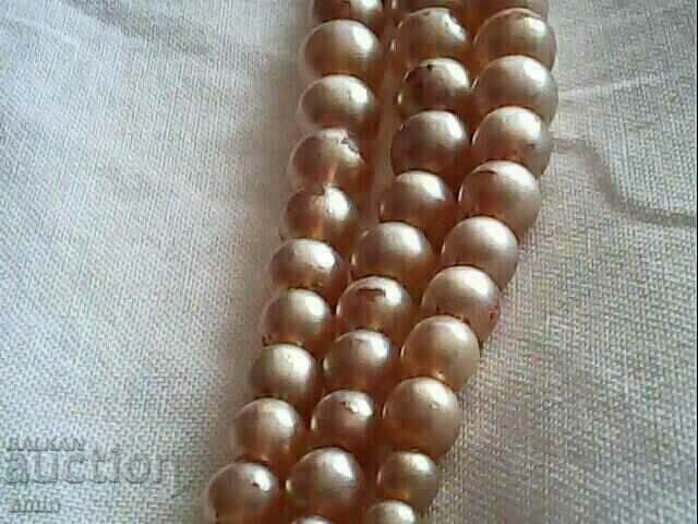 beautiful old 3 row glass necklace with price € 10.23 | 20.01 BGN beautiful old 3 row glass necklace with price € 10.23 | 20.01 BGN