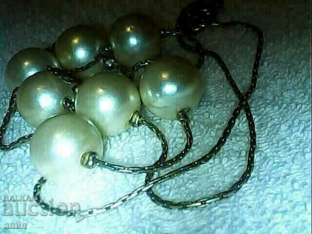 Auction old necklace of natural pearls 10 mm Auction old necklace of natural pearls 10 mm