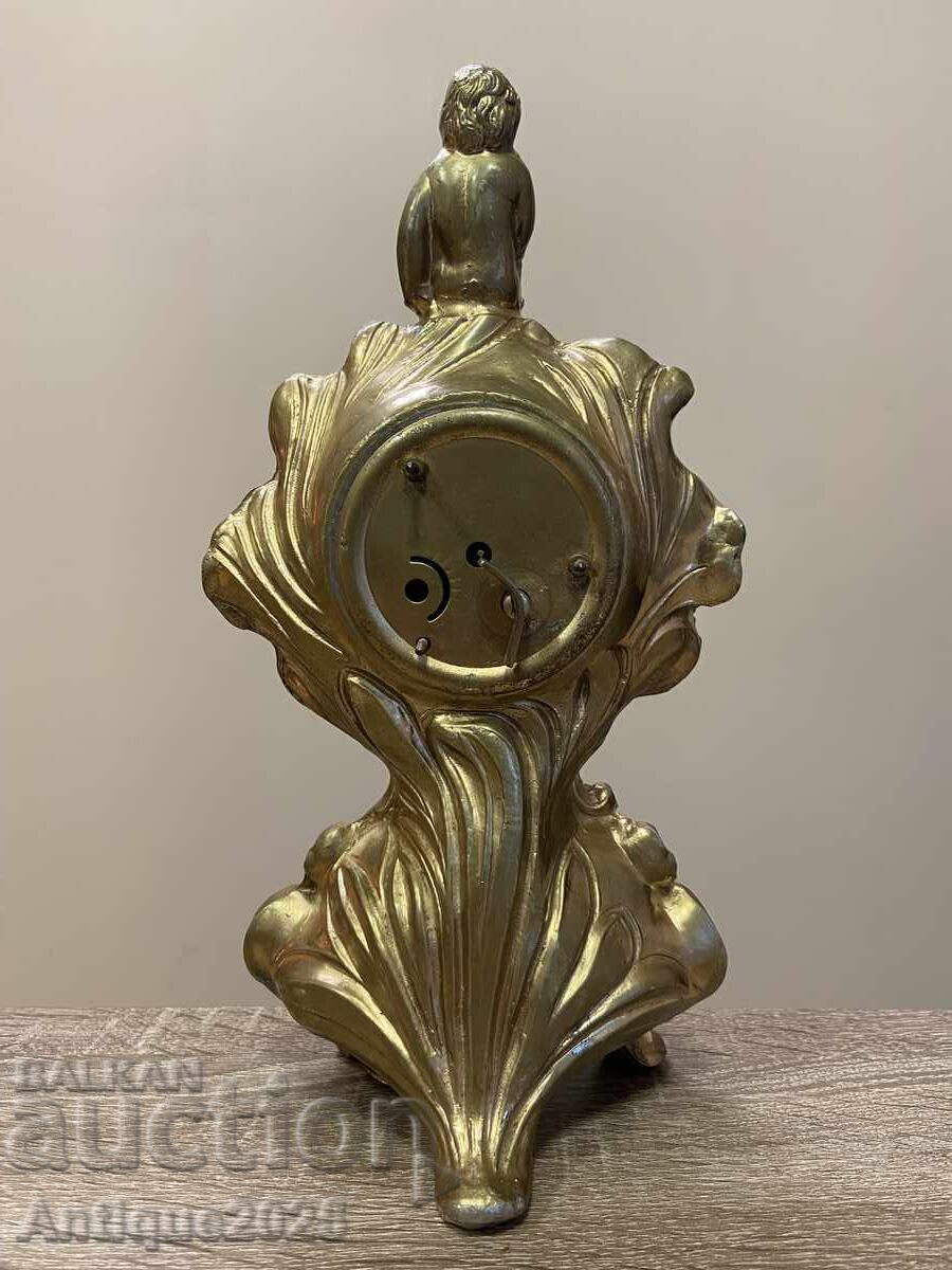 Licitație Ceas vintage cu figură de putti (amor), mecanic